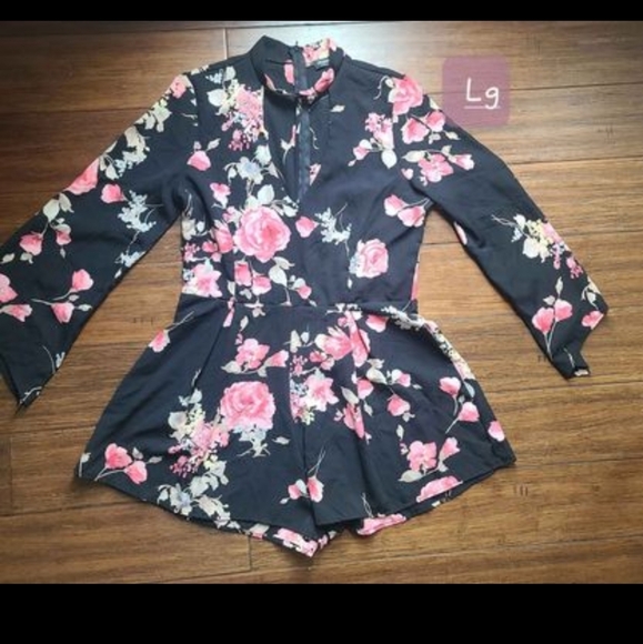 Romper - Picture 2 of 2